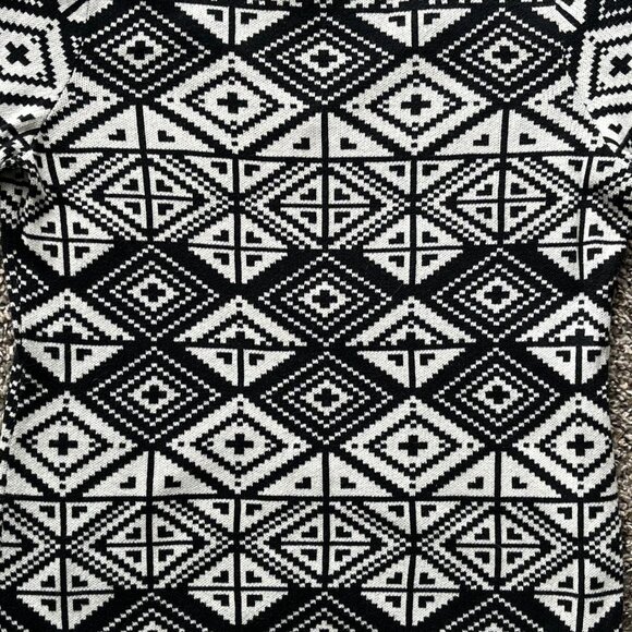 Banana Republic Sweater Medium Monochrome Geometric Aztec Cotton V-Neck Pullover - Picture 5 of 8